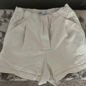 Zara size xl elastic back cream high waisted shorts